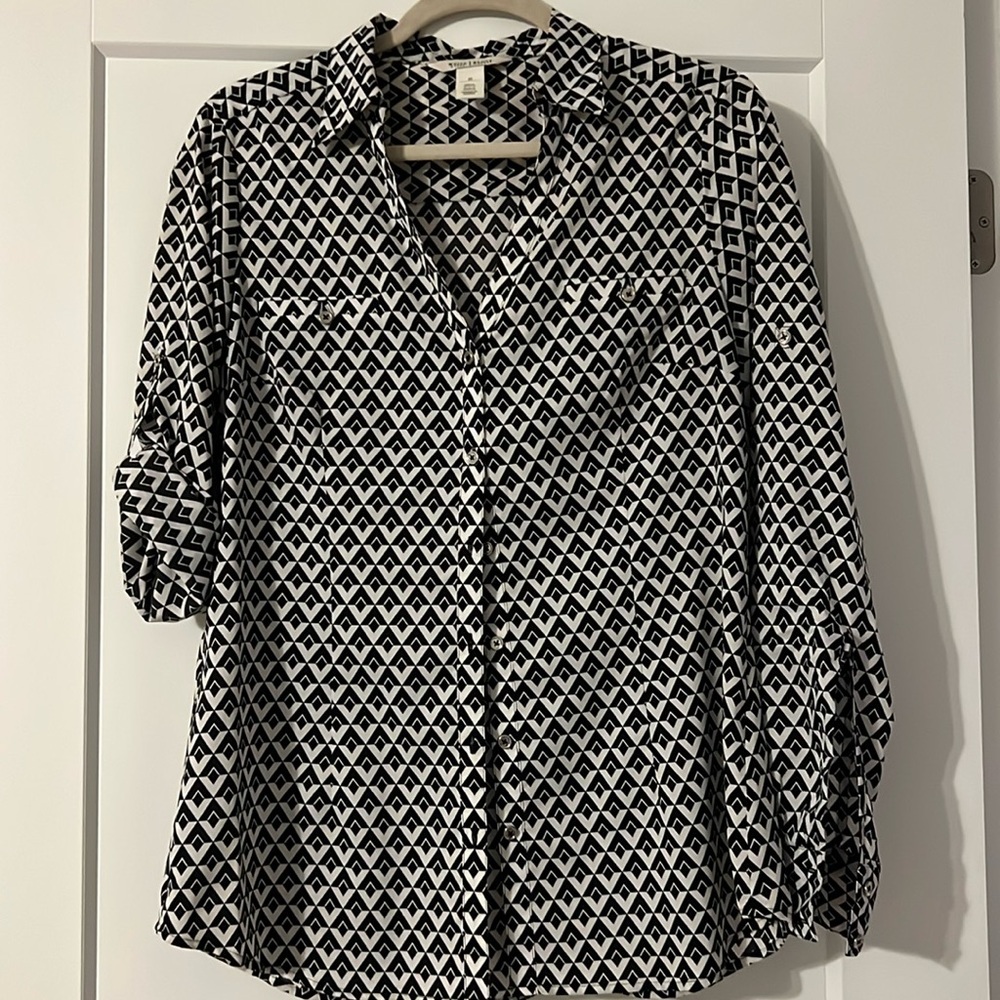 White House Black Market Button-up Blouse